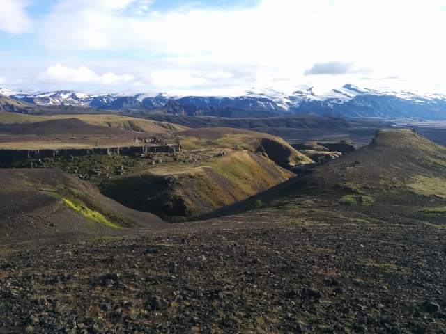 Heading towards Þórsmörk, with Eyjafjallajökull towering over